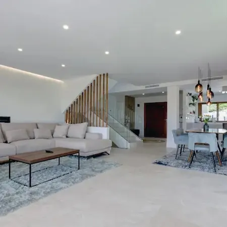 Villa Modern / Sea Views & Private Pool/ Sofia *