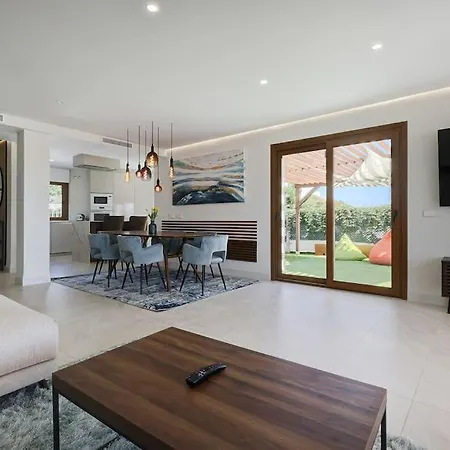 ヴィラ Modern / Sea Views & Private Pool/ Sofia Sitio de Calahonda