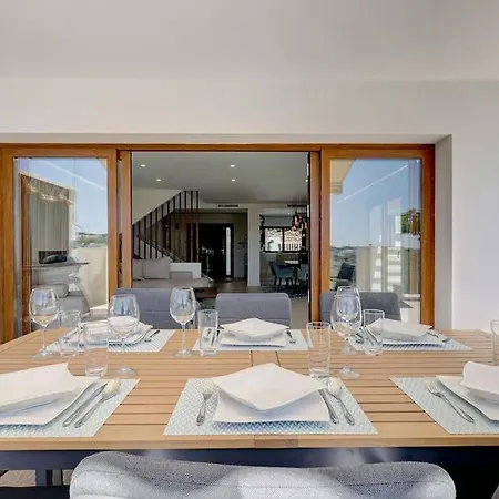 Modern / Sea Views & Private Pool/ Sofia ヴィラ *