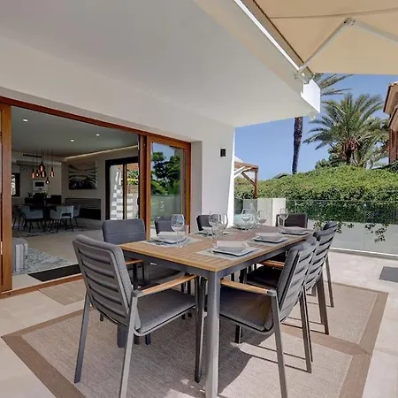 Modern / Sea Views & Private Pool/ Sofia ヴィラ Sitio de Calahonda
