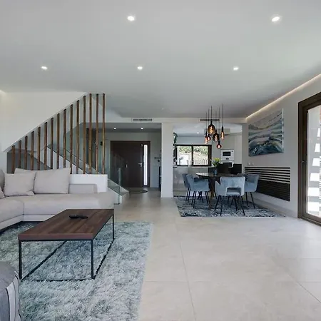 Modern / Sea Views & Private Pool/ Sofia Villa